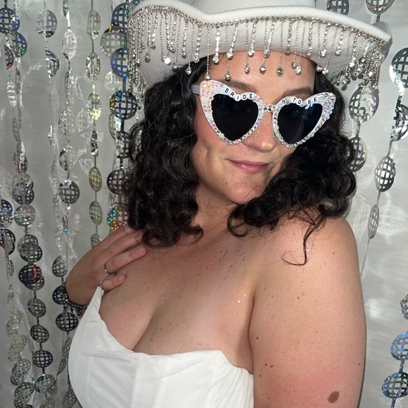 SHOW SCHEDULE! - Picture 4 of 17